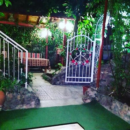 Atlas Pansiyon Antalya Exterior foto